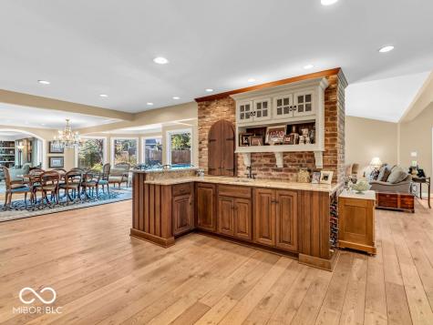 8170 Ecole Street Indianapolis IN 46240