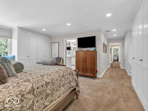 8170 Ecole Street Indianapolis IN 46240