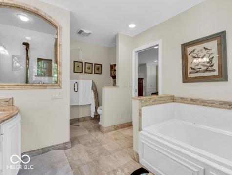 8170 Ecole Street Indianapolis IN 46240