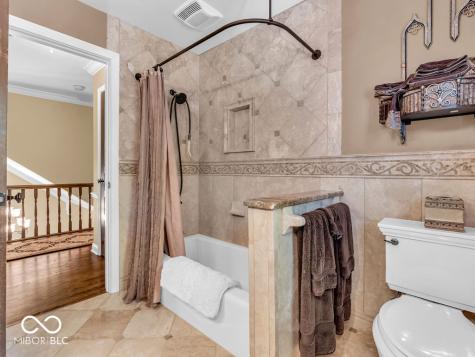 8170 Ecole Street Indianapolis IN 46240