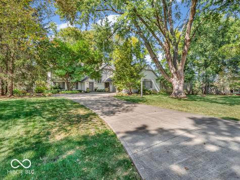 8170 Ecole Street Indianapolis IN 46240