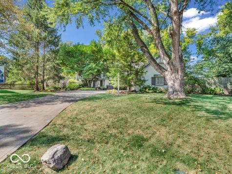 8170 Ecole Street Indianapolis IN 46240