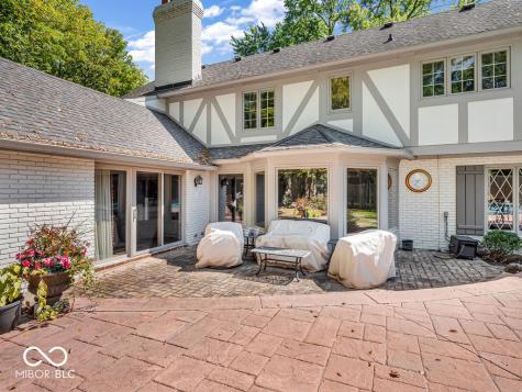 8170 Ecole Street Indianapolis IN 46240