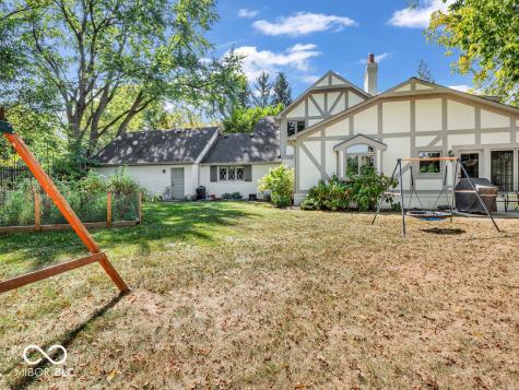 8170 Ecole Street Indianapolis IN 46240