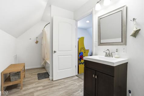 9550 E Northshore Drive Unionville IN 47468