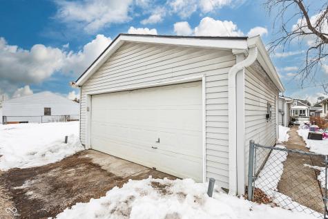 4933 Ford Street Speedway IN 46224