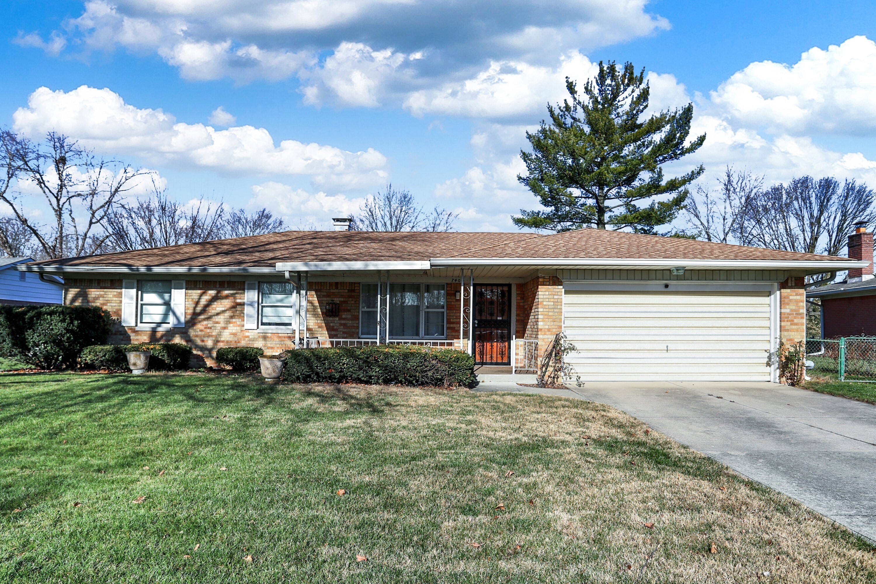 7404 Hiner Lane Indianapolis IN 46219