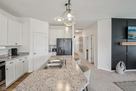 82 Hovden Drive Cicero IN 46034