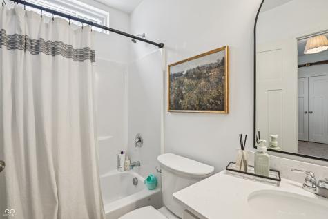 82 Hovden Drive Cicero IN 46034
