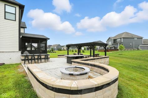 16041 Flowing Creek Way Westfield IN 46074