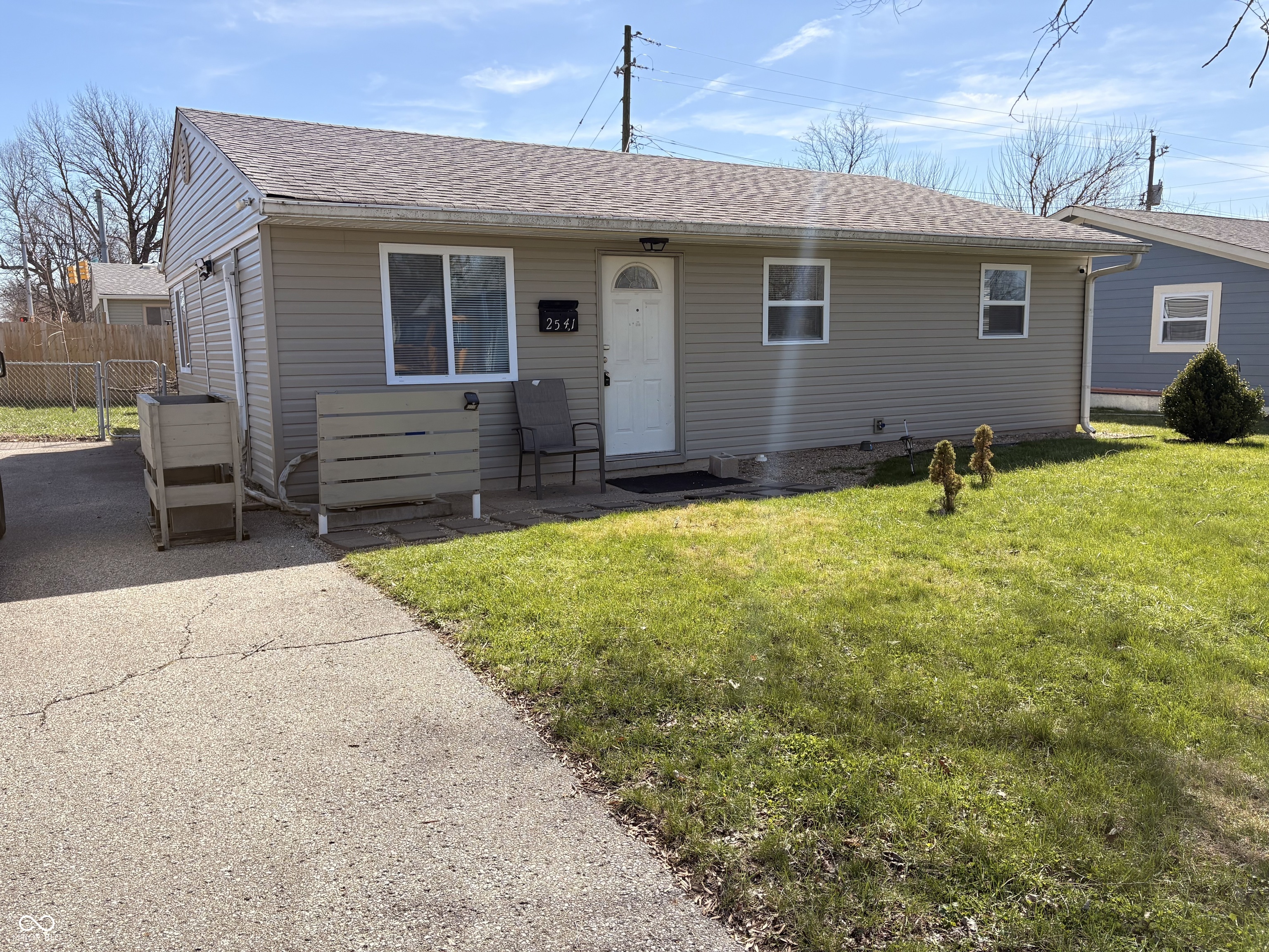 2541 Saint Peter Street Indianapolis IN 46203