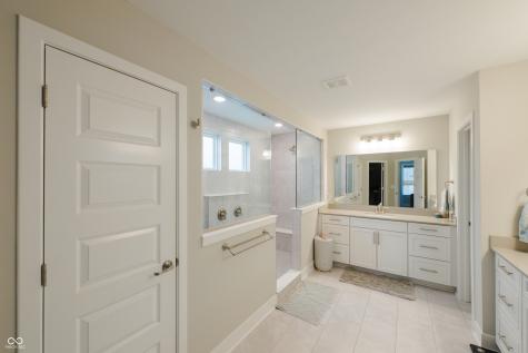 5220 Caprock Drive Noblesville IN 46062