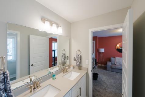5220 Caprock Drive Noblesville IN 46062
