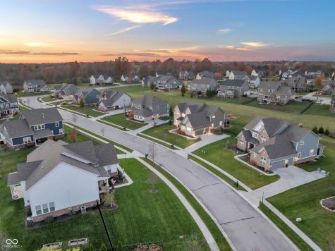 5220 Caprock Drive Noblesville IN 46062