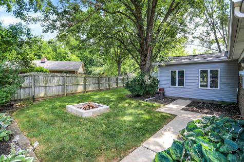 7928 Acre Lane Brownsburg IN 46112