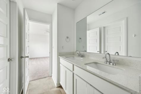 17255 Gresham Lane Westfield IN 46074