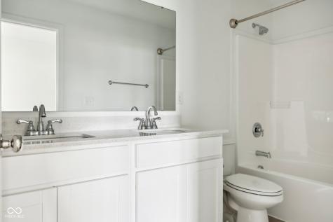 17255 Gresham Lane Westfield IN 46074