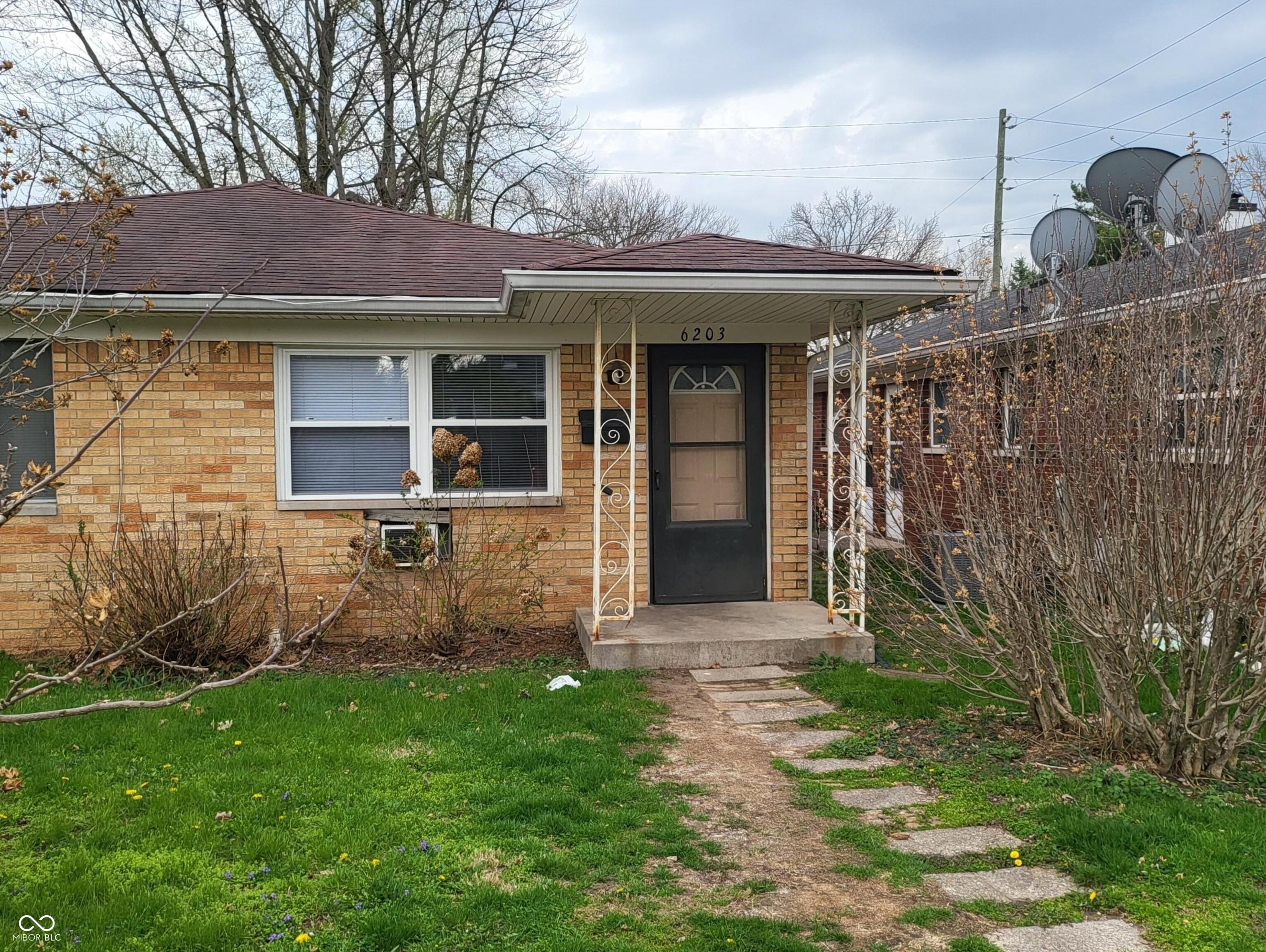 6203 E 11th Street Indianapolis IN 46219