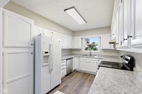 5304 Caring Cove Indianapolis IN 46268