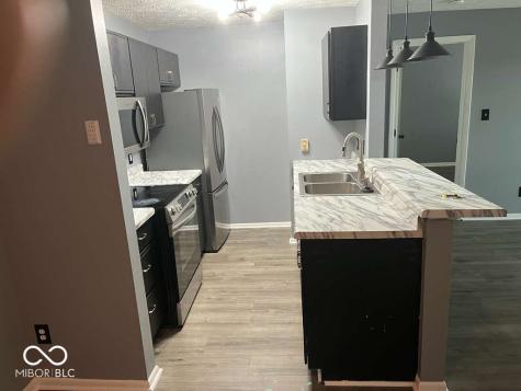 4351 Village Parkway Circle W Indianapolis IN 46254