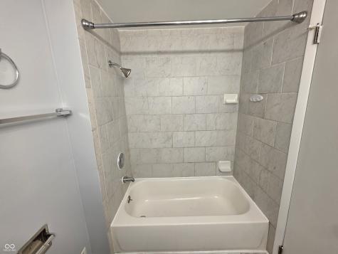 3821 Biscayne Road Indianapolis IN 46226