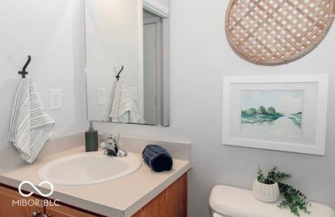 459 Vernon Place Westfield IN 46074