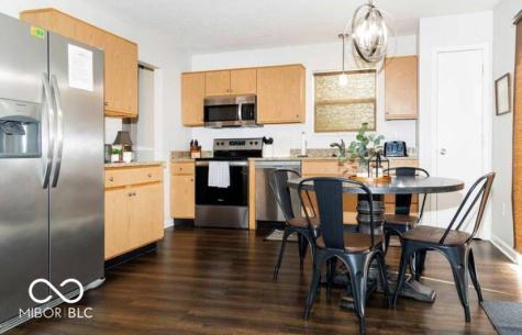 459 Vernon Place Westfield IN 46074