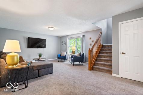 404 E Pine Ridge Drive Westfield IN 46074