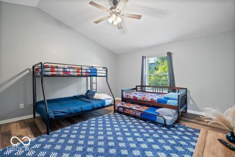 404 E Pine Ridge Drive Westfield IN 46074