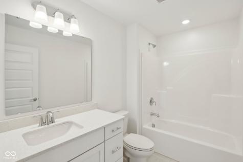1718 Windrush Place Westfield IN 46074