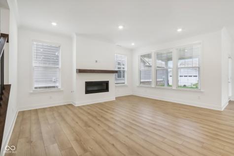 1718 Windrush Place Westfield IN 46074