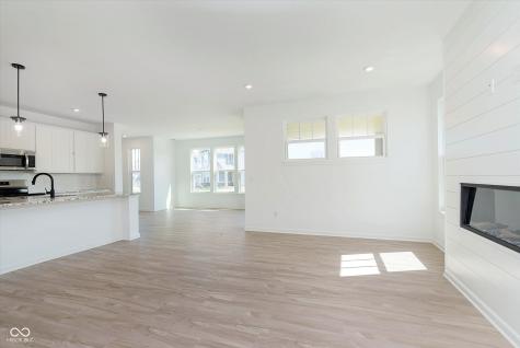 15905 Tharp Woods Drive Fishers IN 46037