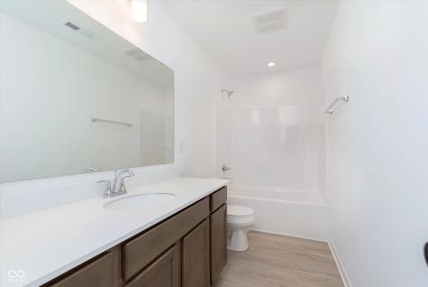 15905 Tharp Woods Drive Fishers IN 46037