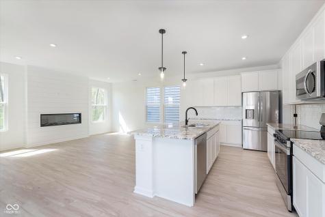 15905 Tharp Woods Drive Fishers IN 46037