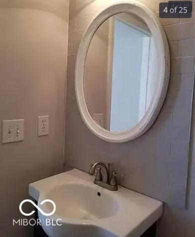 4233 Carson Lane Indianapolis IN 46227