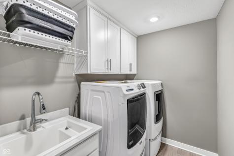 8244 Bostic Drive Fishers IN 46038