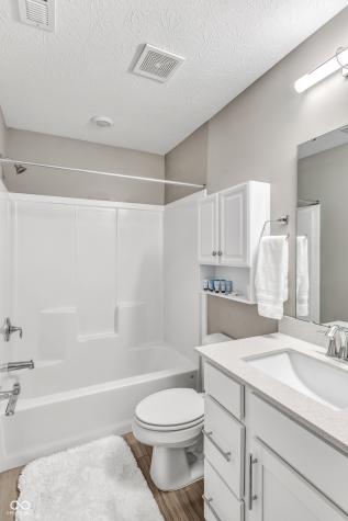 8244 Bostic Drive Fishers IN 46038