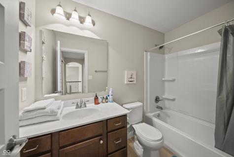 10599 Geist View Drive Fishers IN 46055