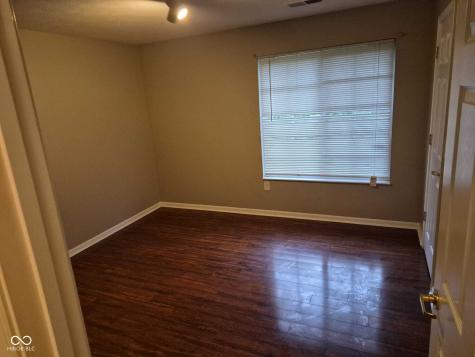 246 Legends Creek Way Indianapolis IN 46229