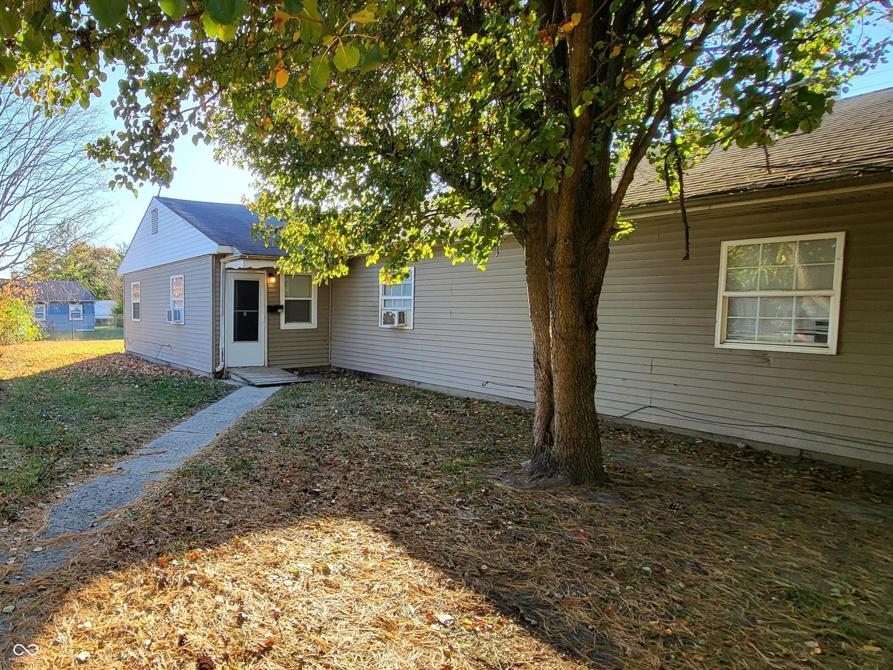 6149 Commodore Drive Indianapolis IN 46219