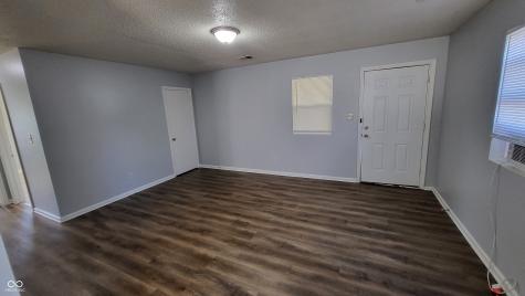 6149 Commodore Drive Indianapolis IN 46219