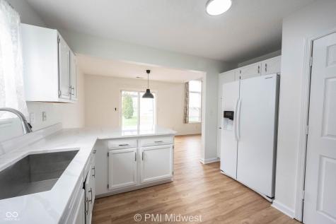 3822 Limelight Lane Whitestown IN 46075
