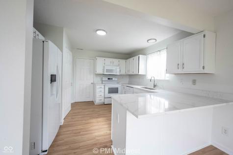 3822 Limelight Lane Whitestown IN 46075