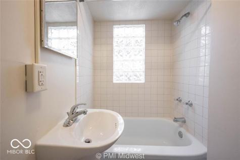264 N Holmes Avenue Indianapolis IN 46222