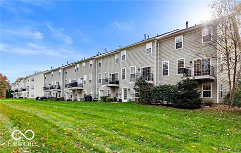 9008 Rider Drive Fishers IN 46038