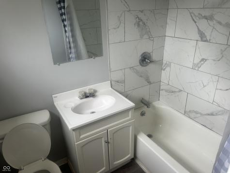 135 W Hendricks Street Shelbyville IN 46176