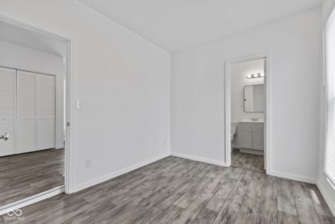 2 Van Ave Apt B Shelbyville IN 46176