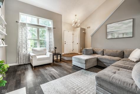 9660 Overcrest Drive Fishers IN 46037