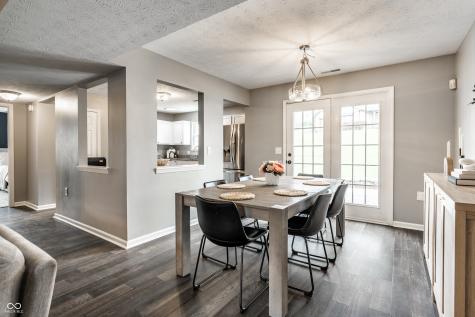 9660 Overcrest Drive Fishers IN 46037