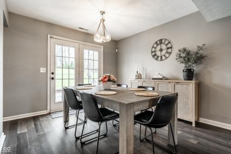 9660 Overcrest Drive Fishers IN 46037